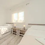 Family Friendly House With A Parking Space Ninski Stanovi, Zadar - 23619 Hébergement de vacances Nin