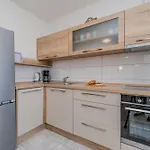 Family Friendly House With A Parking Space Ninski Stanovi, Zadar - 23619 * Nin