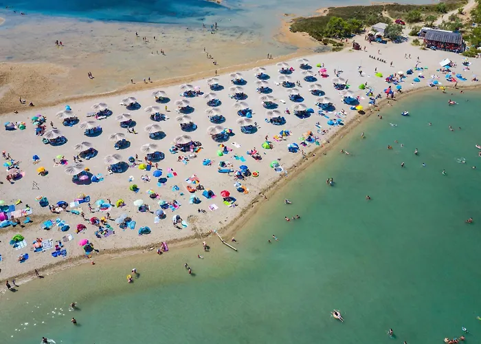 Family Friendly House With A Parking Space Ninski Stanovi, Zadar - 23619 * Nin