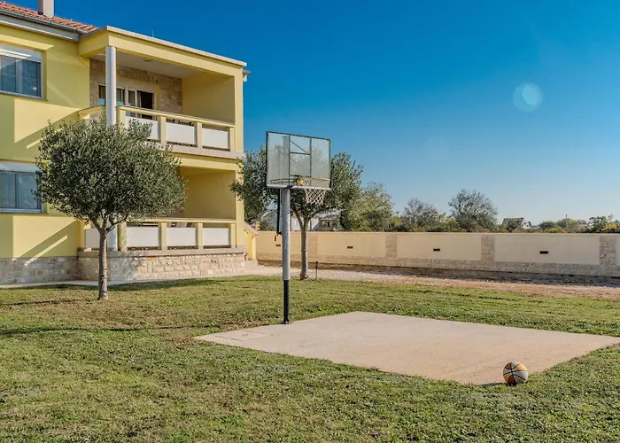 Σπίτι διακοπών Family Friendly House With A Parking Space Ninski Stanovi, Zadar - 23619 *