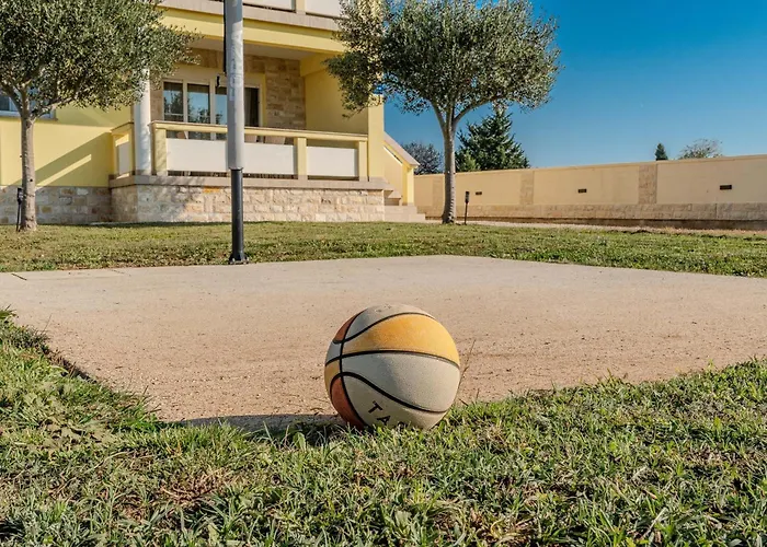 Family Friendly House With A Parking Space Ninski Stanovi, Zadar - 23619