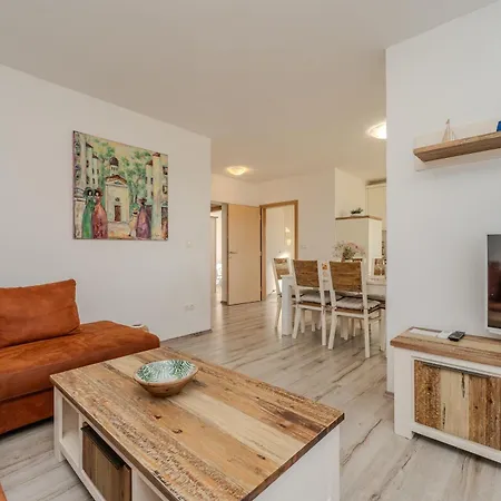 Family Friendly House With A Parking Space Ninski Stanovi, Zadar - 23619 Dom wakacyjny