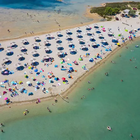 Family Friendly House With A Parking Space Ninski Stanovi, Zadar - 23619 * Nin
