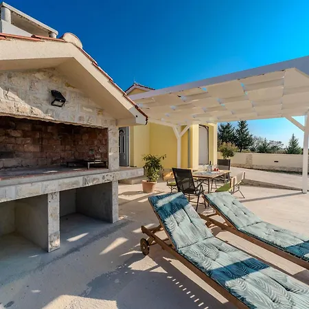 Family Friendly House With A Parking Space Ninski Stanovi, Zadar - 23619 Dom wakacyjny