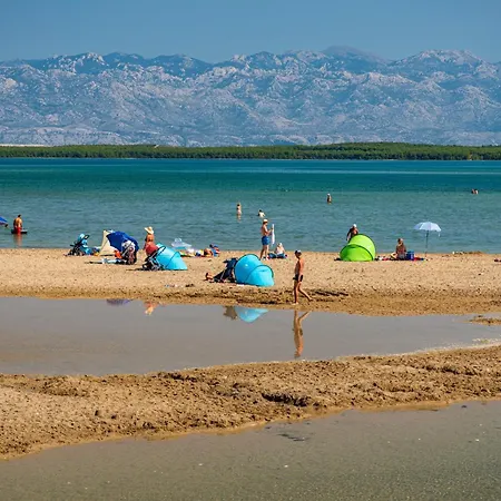 Dom wakacyjny Family Friendly House With A Parking Space Ninski Stanovi, Zadar - 23619