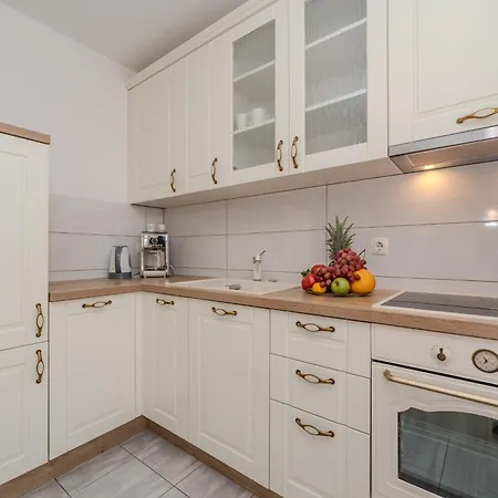 Family Friendly House With A Parking Space Ninski Stanovi, Zadar - 23619 Dom wakacyjny