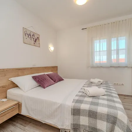 Family Friendly House With A Parking Space Ninski Stanovi, Zadar - 23619 *