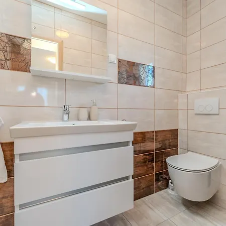 Family Friendly House With A Parking Space Ninski Stanovi, Zadar - 23619 Nin