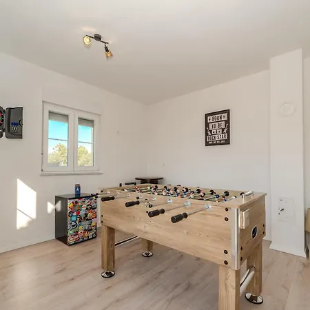 Dom wakacyjny Family Friendly House With A Parking Space Ninski Stanovi, Zadar - 23619 Nin