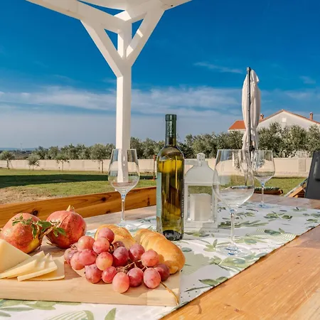 Family Friendly House With A Parking Space Ninski Stanovi, Zadar - 23619 Dom wakacyjny *