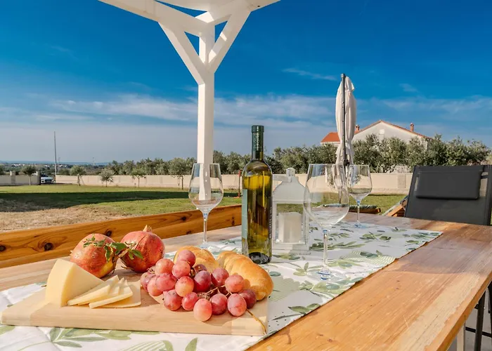 Family Friendly House With A Parking Space Ninski Stanovi, Zadar - 23619 Vikendica *